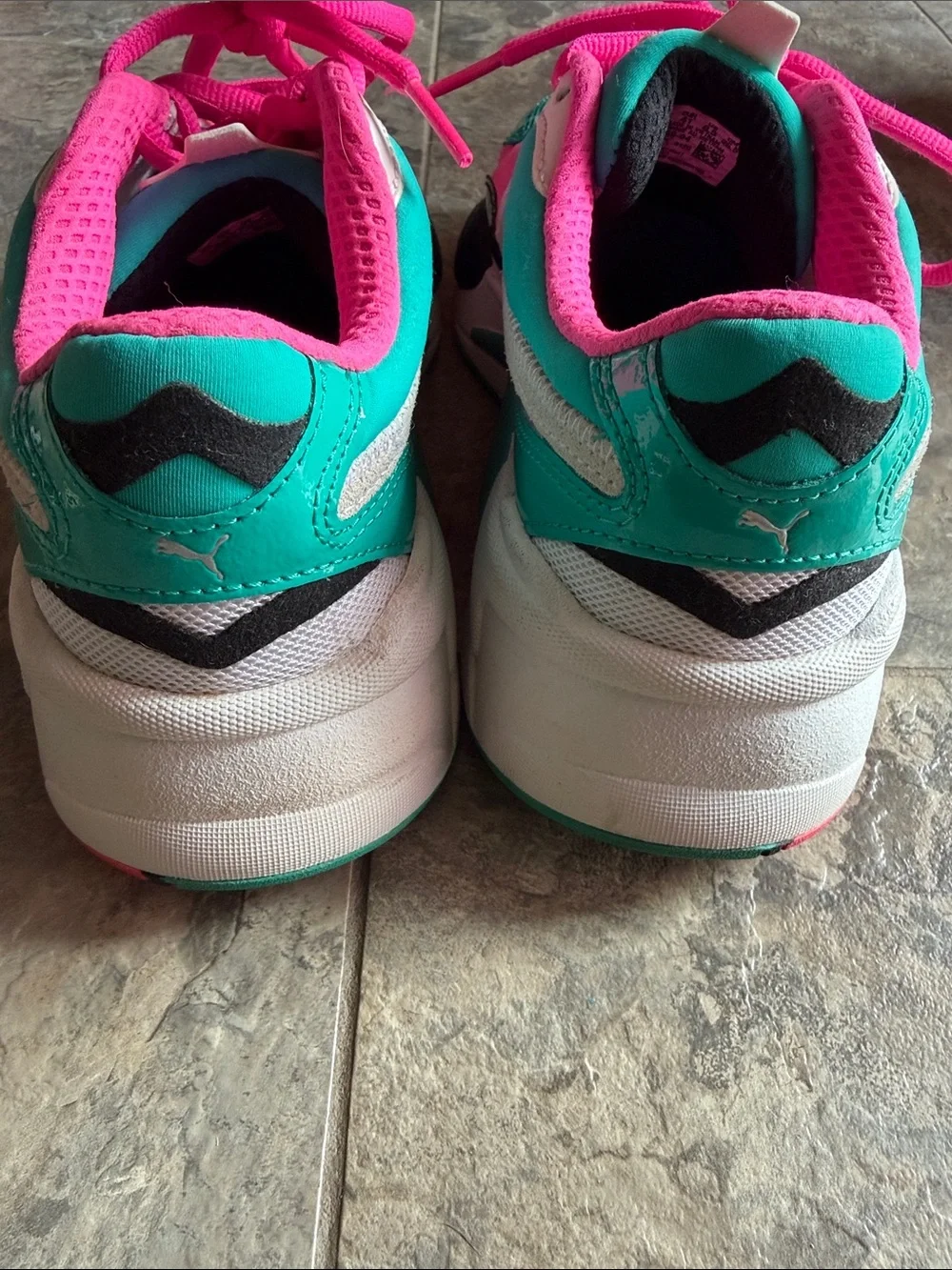 Puma RS-X low top lace up Men’s 8.5/ Women’s 10